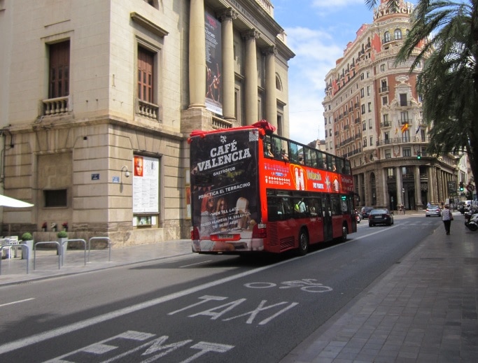 Publicidad autobuses – Restaurante café Valencia