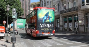 Publicidad autobuses – Circo del Sol VAREKAI