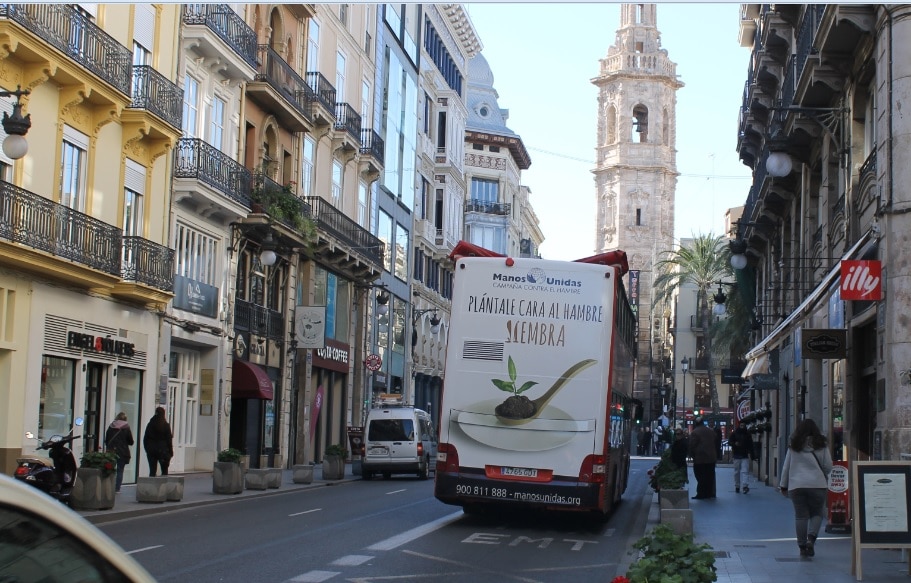 Publicidad autobuses Valencia – Manos Unidas